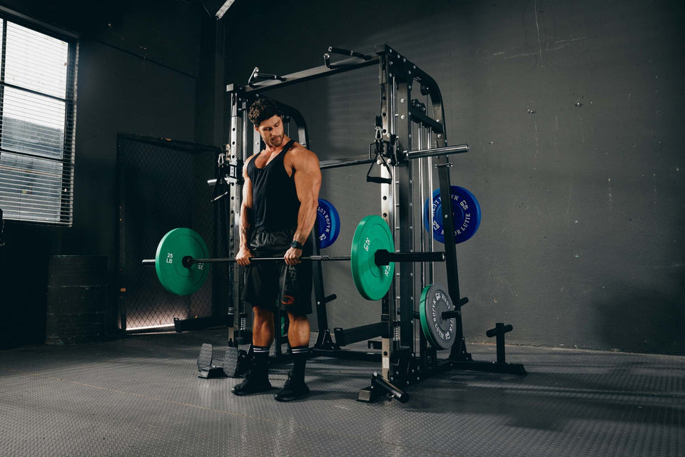 Deadlift or Squat: Which Exercise Reigns Supreme for Strength and ...